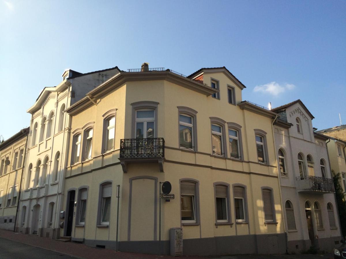 Grosses Und Helles Innenstadt Apartment - Ferienwohnung Bad Homburg vor der Höhe Exterior photo