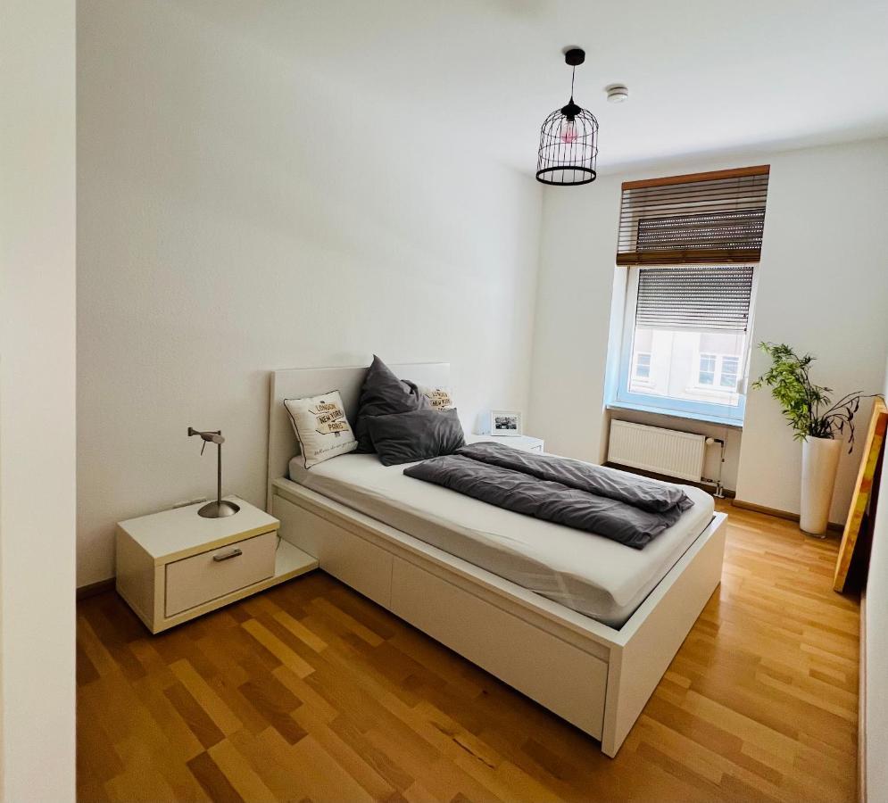 Grosses Und Helles Innenstadt Apartment - Ferienwohnung Bad Homburg vor der Höhe Exterior photo